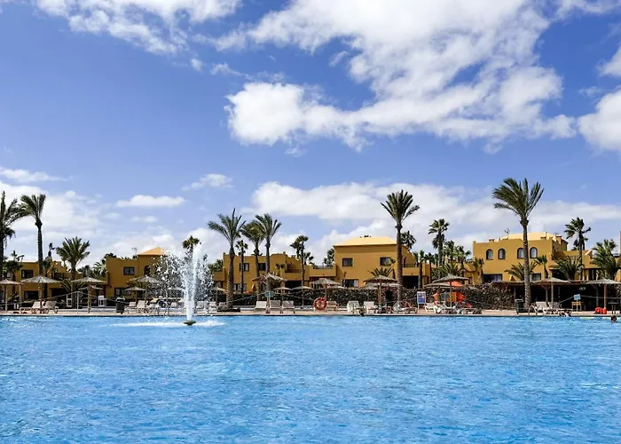 別荘 Golden Dream, Swimming Pool And Parking