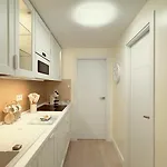 Golden Dream, Swimming Pool And Parking *