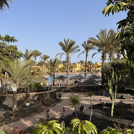 Golden Dream, Swimming Pool And Parking Corralejo
