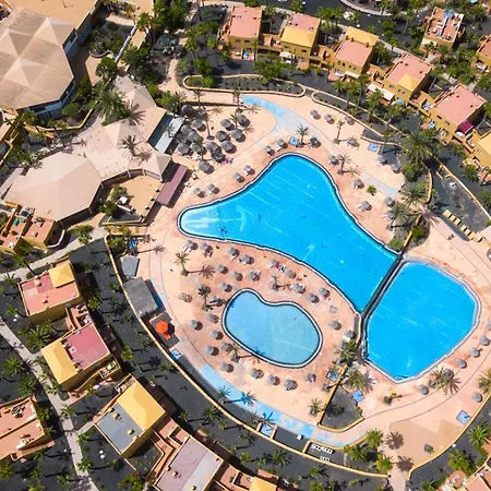 Golden Dream, Swimming Pool And Parking Corralejo