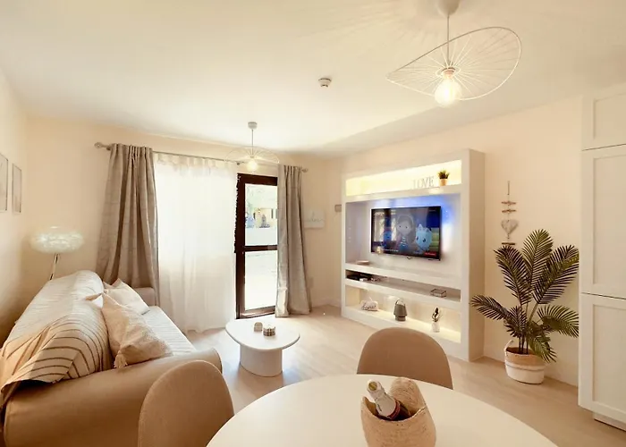 Holiday home Golden Dream, Swimming Pool And Parking *