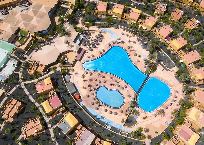 Golden Dream, Swimming Pool And Parking Corralejo
