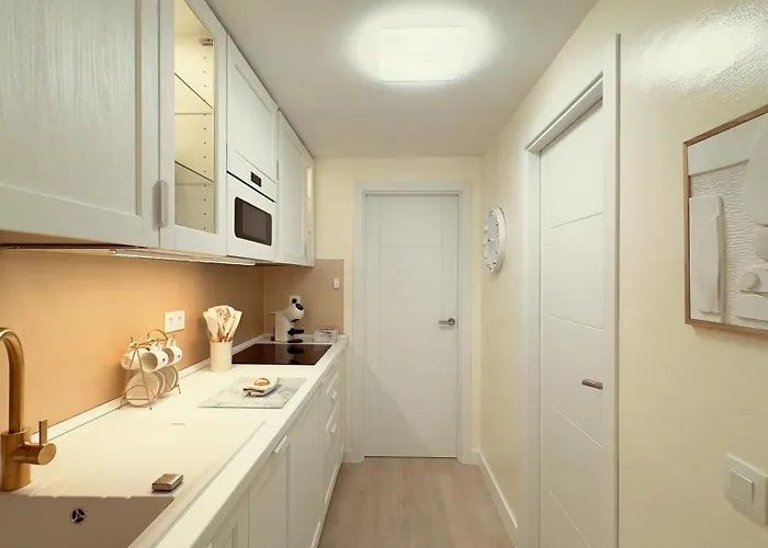 Golden Dream, Swimming Pool And Parking *